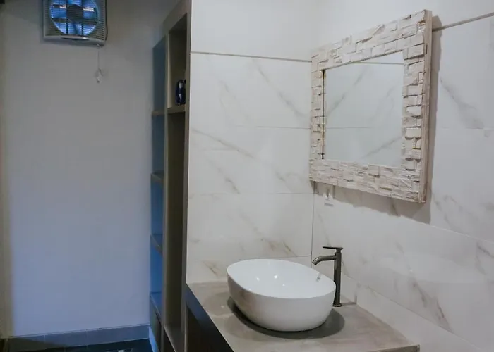 Taruchi 4 Bedrooms * Denpasar